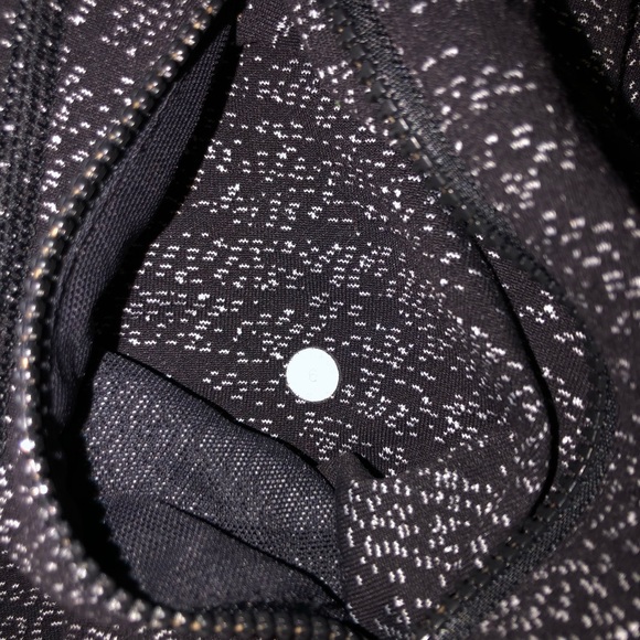 Lululemon Define Jacket, Size 6. Black and white (discontinued pattern). - Picture 7 of 8
